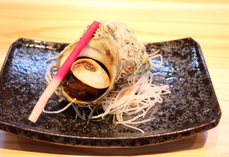 ▼サザエのつぼ焼き